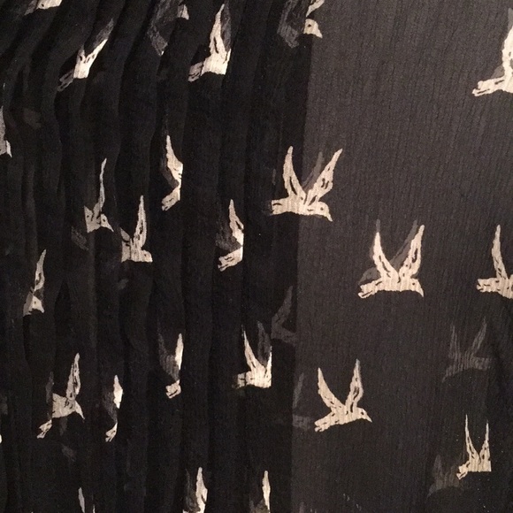 Blouse - Picture 2 of 3